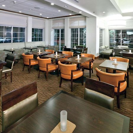 Hilton Garden Inn Ontario Rancho Cucamonga Ngoại thất bức ảnh