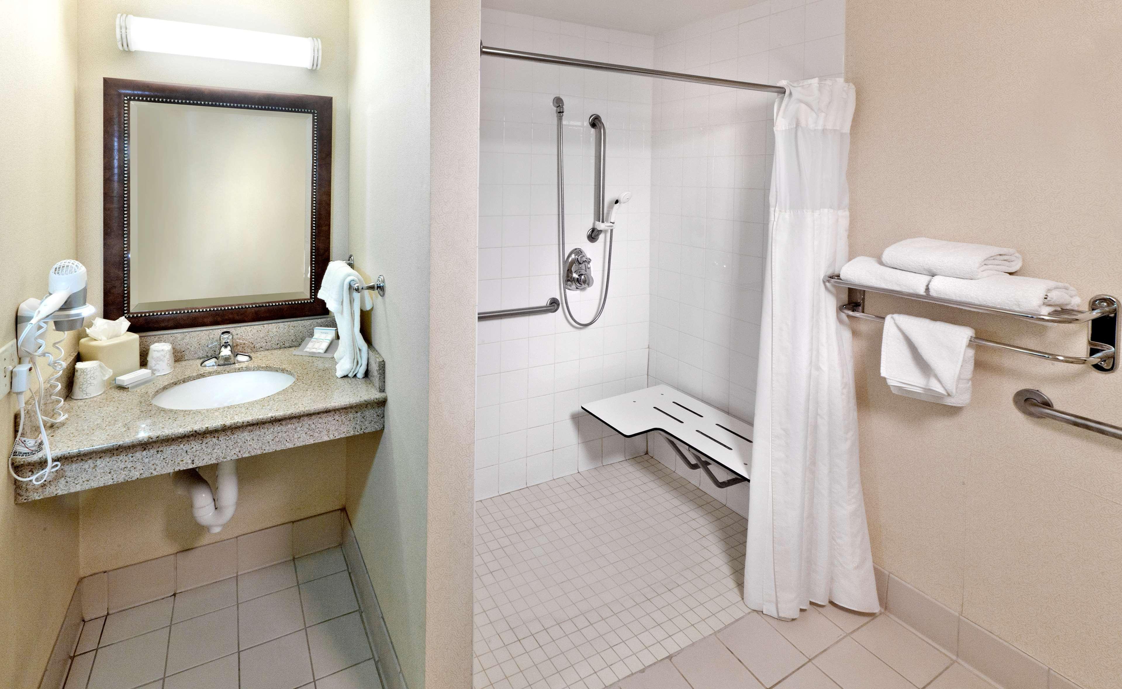 Hilton Garden Inn Ontario Rancho Cucamonga Ngoại thất bức ảnh