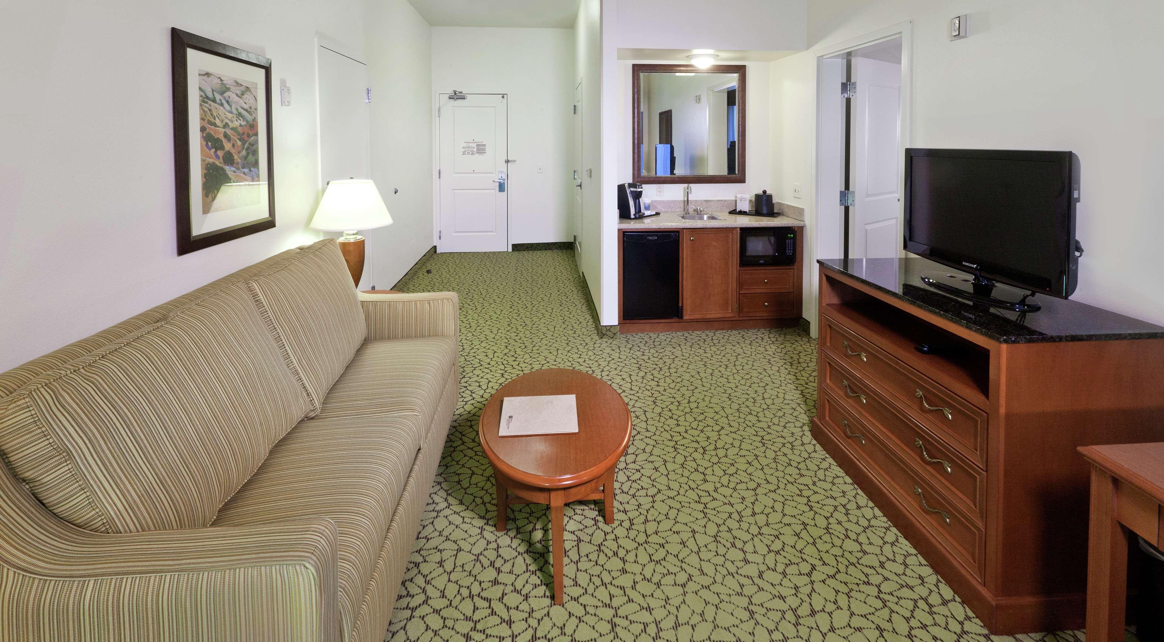 Hilton Garden Inn Ontario Rancho Cucamonga Ngoại thất bức ảnh