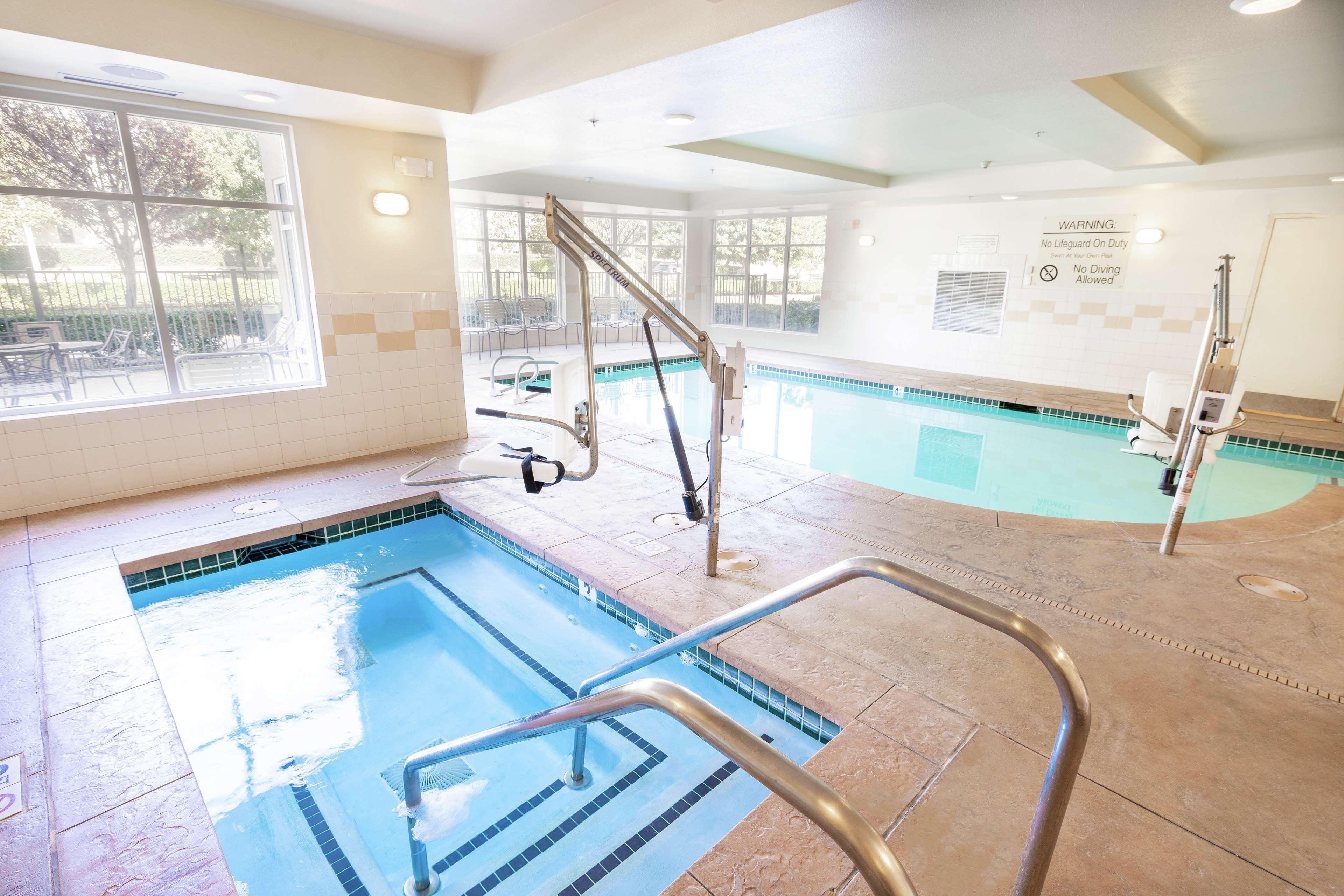 Hilton Garden Inn Ontario Rancho Cucamonga Ngoại thất bức ảnh