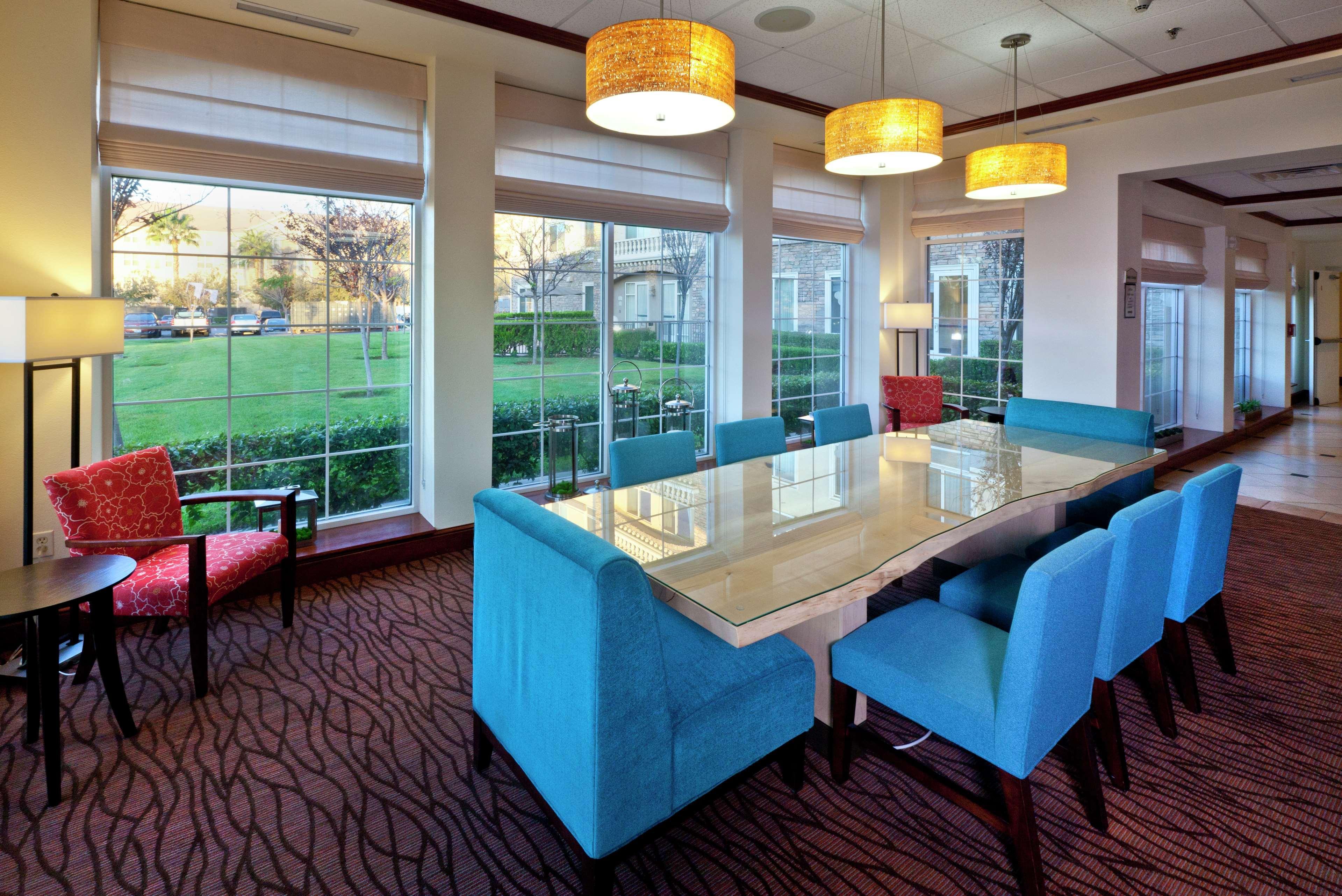 Hilton Garden Inn Ontario Rancho Cucamonga Ngoại thất bức ảnh