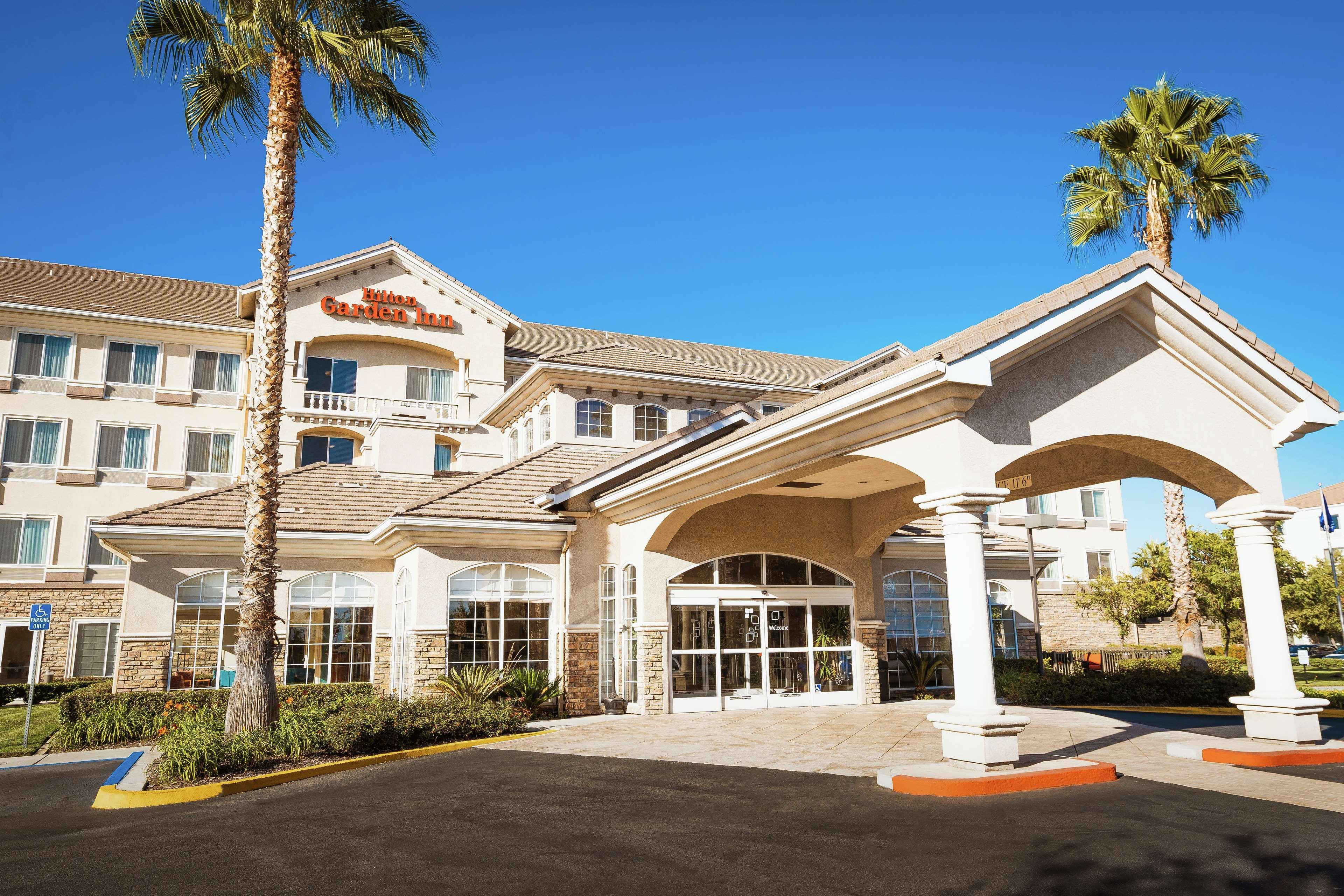 Hilton Garden Inn Ontario Rancho Cucamonga Ngoại thất bức ảnh