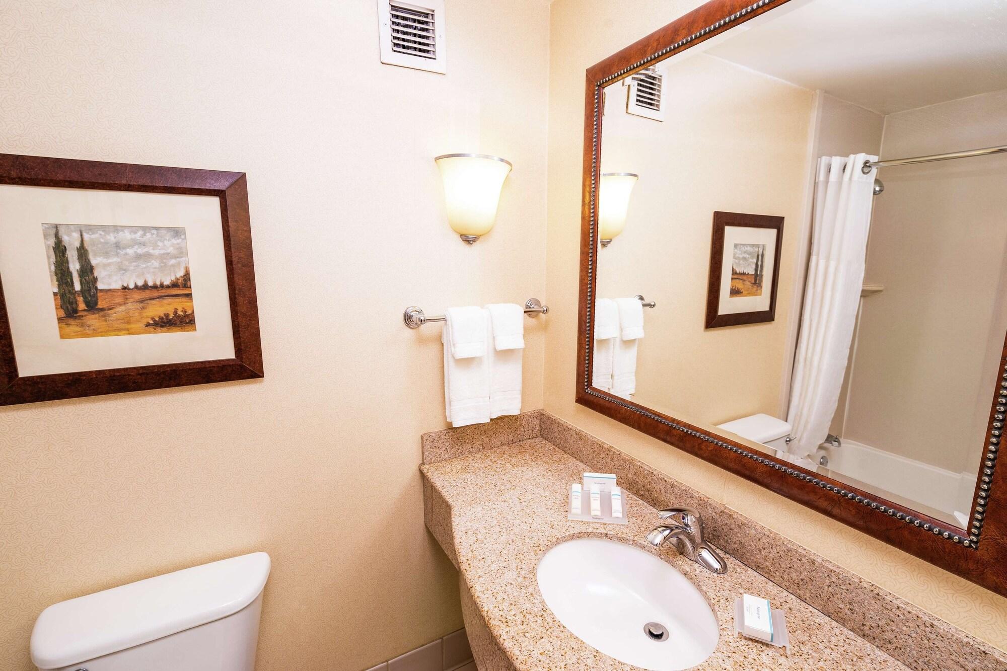 Hilton Garden Inn Ontario Rancho Cucamonga Ngoại thất bức ảnh