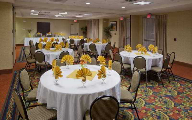 Hilton Garden Inn Ontario Rancho Cucamonga Ngoại thất bức ảnh