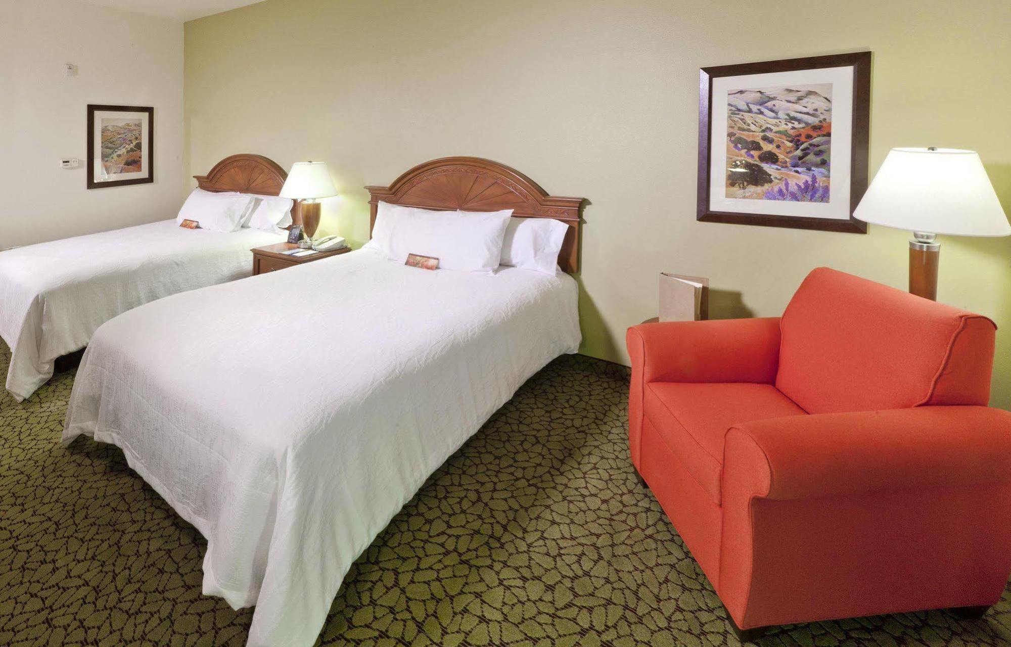 Hilton Garden Inn Ontario Rancho Cucamonga Ngoại thất bức ảnh